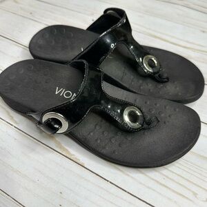 Vionic Lana black sandals